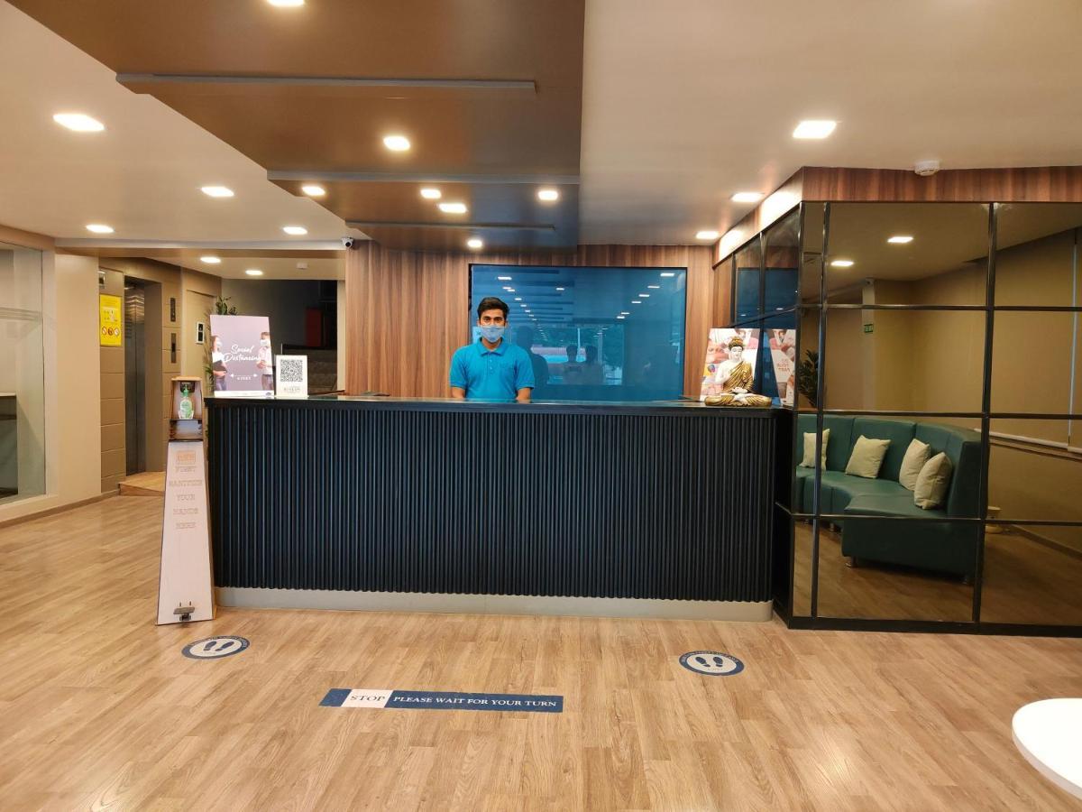 Kanak Beacon Hotel - Ashram Road Ahmedabad Exterior photo